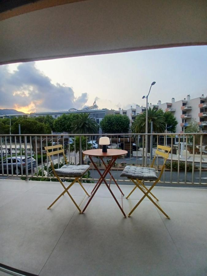Superbe Appartement A 2 Minutes De La Mer Cavalaire-sur-Mer Extérieur photo